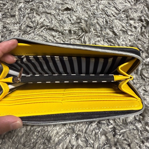 Wiener dog Black and Yellow Dog Wallet - Picture 2 of 3